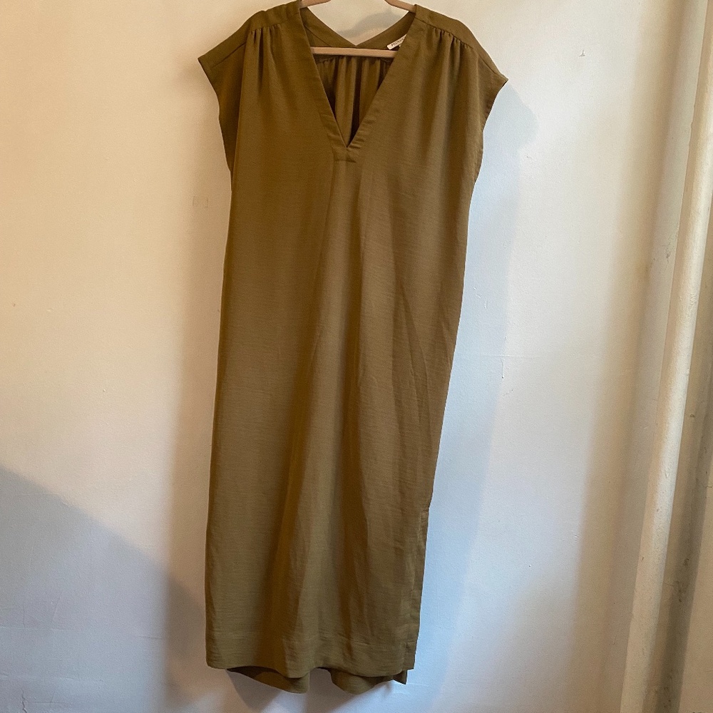 Prologue - V-Neck Shift Caftan Midi dress